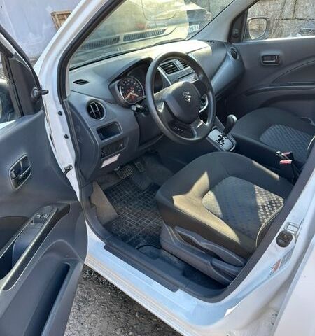 Белый Сузуки Celerio, объемом двигателя 1 л и пробегом 46 тыс. км за 7800 $, фото 7 на Automoto.ua