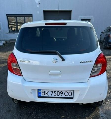 Белый Сузуки Celerio, объемом двигателя 1 л и пробегом 46 тыс. км за 7800 $, фото 4 на Automoto.ua