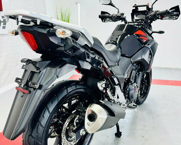 Чорний Сузукі DL 250, об'ємом двигуна 0.25 л та пробігом 16 тис. км за 4300 $, фото 13 на Automoto.ua