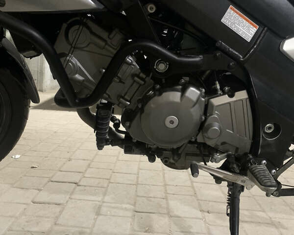 Сузуки DL 650, объемом двигателя 0.65 л и пробегом 43 тыс. км за 4900 $, фото 6 на Automoto.ua