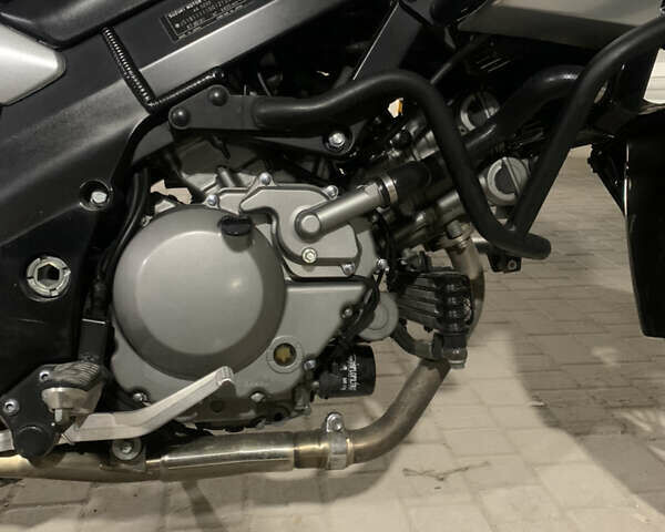 Сузуки DL 650, объемом двигателя 0.65 л и пробегом 43 тыс. км за 4900 $, фото 5 на Automoto.ua