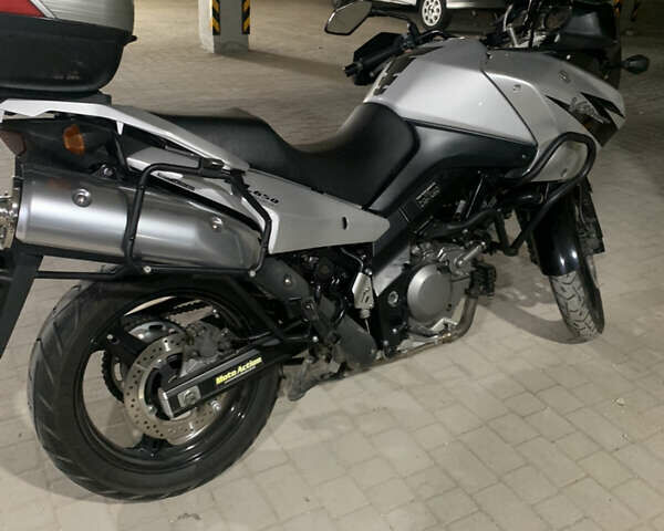 Сузуки DL 650, объемом двигателя 0.65 л и пробегом 43 тыс. км за 4900 $, фото 4 на Automoto.ua