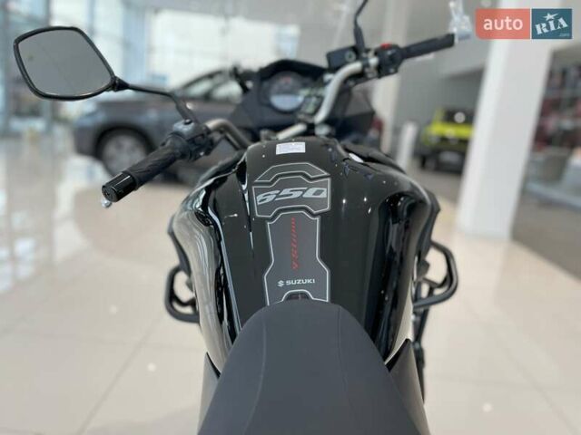 Сузуки DL 650, объемом двигателя 0.65 л и пробегом 1 тыс. км за 10352 $, фото 20 на Automoto.ua