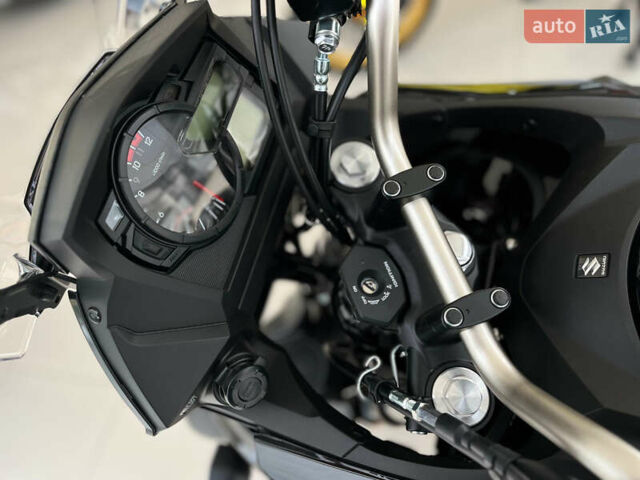 Сузуки DL 650, объемом двигателя 0.65 л и пробегом 1 тыс. км за 10287 $, фото 6 на Automoto.ua