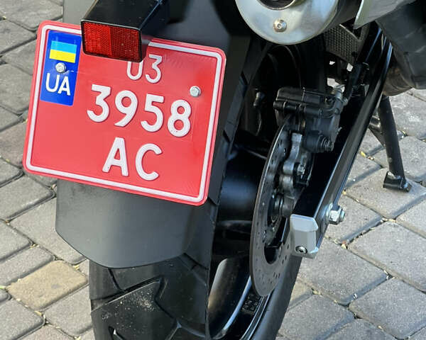 Серый Сузуки DL 650, объемом двигателя 0.65 л и пробегом 32 тыс. км за 5750 $, фото 20 на Automoto.ua