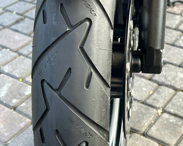 Серый Сузуки DL 650, объемом двигателя 0.65 л и пробегом 32 тыс. км за 5750 $, фото 29 на Automoto.ua