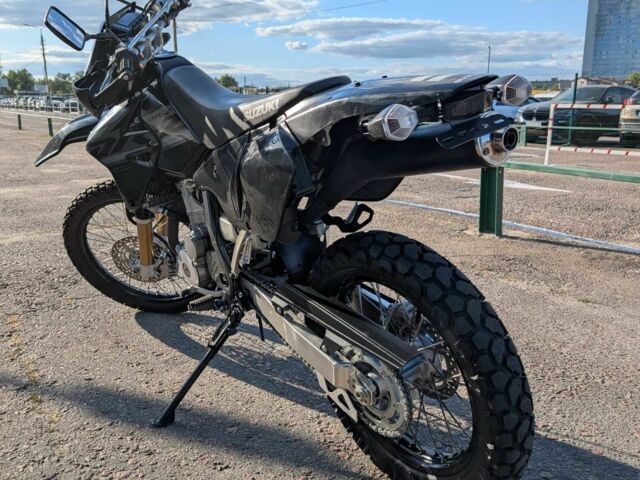 Сузуки DR-Z 400, объемом двигателя 0.4 л и пробегом 0 тыс. км за 7499 $, фото 7 на Automoto.ua