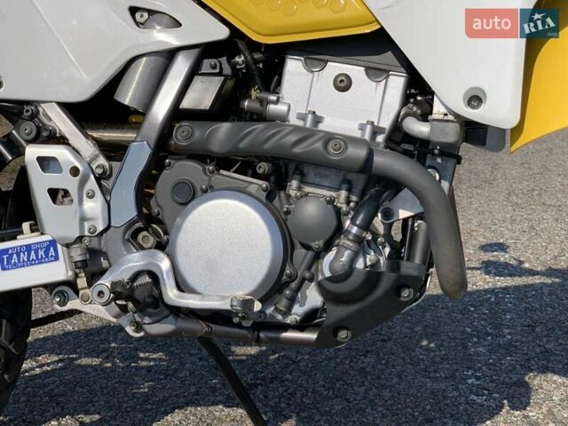 Желтый Сузуки DR-Z 400, объемом двигателя 0.4 л и пробегом 10 тыс. км за 8200 $, фото 17 на Automoto.ua
