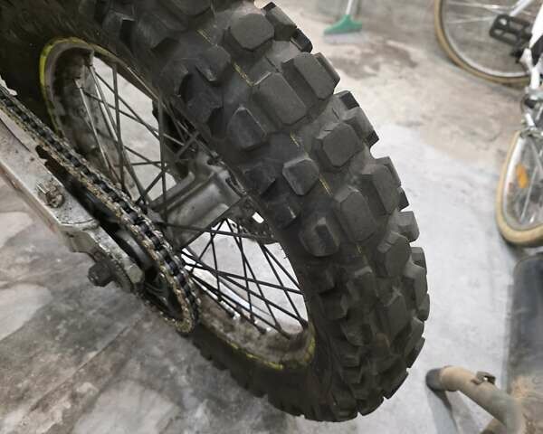 Желтый Сузуки DR-Z 400S, объемом двигателя 0.4 л и пробегом 24 тыс. км за 5200 $, фото 8 на Automoto.ua