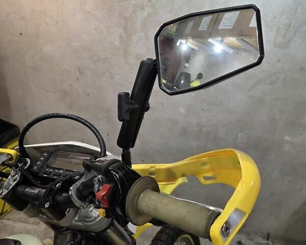 Желтый Сузуки DR-Z 400S, объемом двигателя 0.4 л и пробегом 24 тыс. км за 5200 $, фото 7 на Automoto.ua