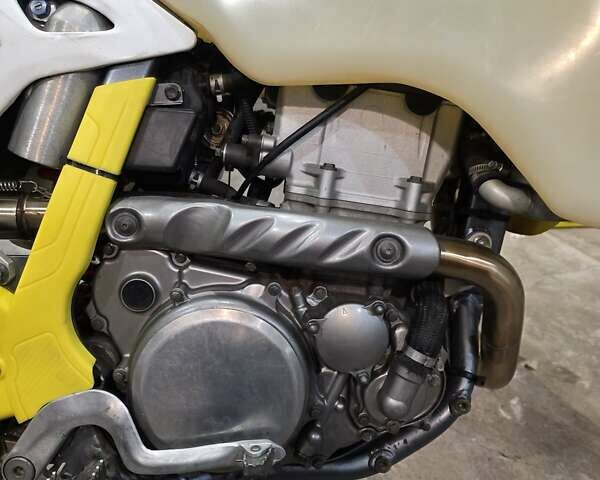 Желтый Сузуки DR-Z 400S, объемом двигателя 0.4 л и пробегом 24 тыс. км за 5200 $, фото 1 на Automoto.ua