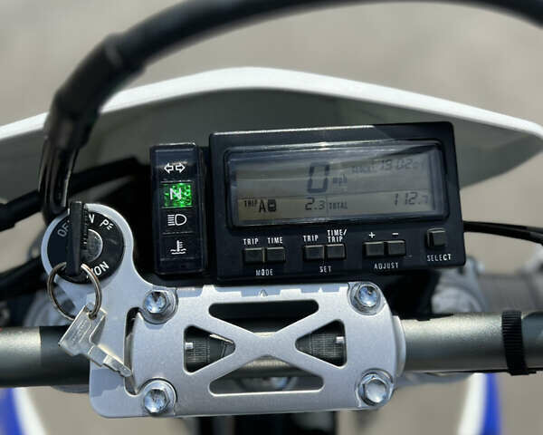 Білий Сузукі DR-Z 400SM, об'ємом двигуна 0 л та пробігом 1 тис. км за 9300 $, фото 7 на Automoto.ua