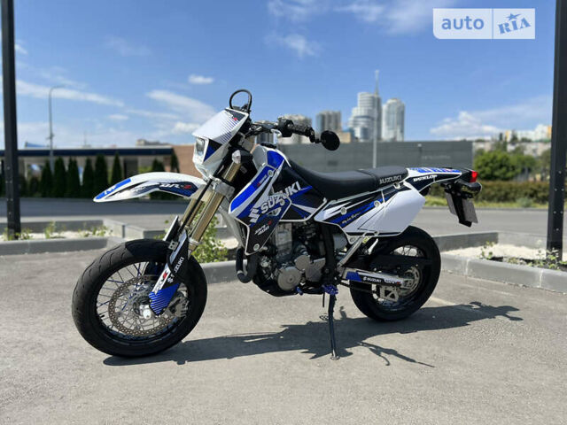 Білий Сузукі DR-Z 400SM, об'ємом двигуна 0 л та пробігом 1 тис. км за 9300 $, фото 2 на Automoto.ua