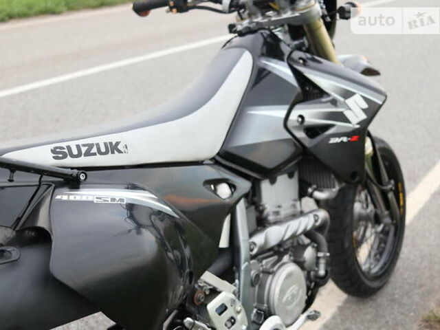 Черный Сузуки DR-Z 400SM, объемом двигателя 0.4 л и пробегом 37 тыс. км за 5000 $, фото 13 на Automoto.ua