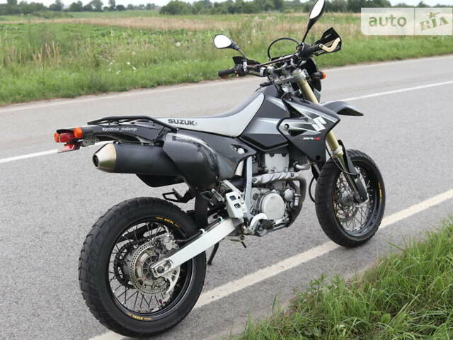 Черный Сузуки DR-Z 400SM, объемом двигателя 0.4 л и пробегом 37 тыс. км за 5000 $, фото 8 на Automoto.ua