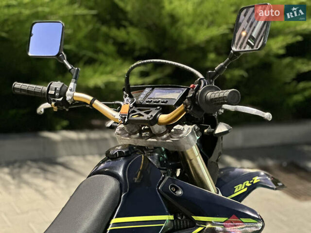 Черный Сузуки DR-Z 400SM, объемом двигателя 0.4 л и пробегом 53 тыс. км за 4300 $, фото 2 на Automoto.ua