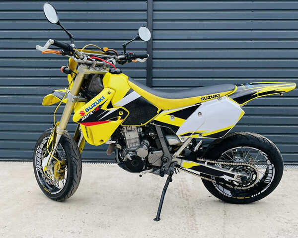 Желтый Сузуки DR-Z 400SM, объемом двигателя 0.4 л и пробегом 15 тыс. км за 4599 $, фото 7 на Automoto.ua