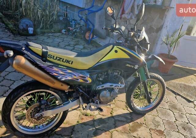Чорний Сузукі DR 250, об'ємом двигуна 0 л та пробігом 21 тис. км за 1550 $, фото 1 на Automoto.ua