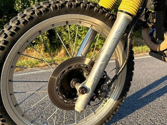 Сузуки DR 650, объемом двигателя 0 л и пробегом 35 тыс. км за 2799 $, фото 8 на Automoto.ua