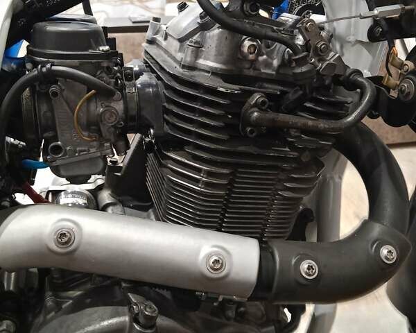 Синий Сузуки DR 800, объемом двигателя 0.78 л и пробегом 1 тыс. км за 4000 $, фото 6 на Automoto.ua