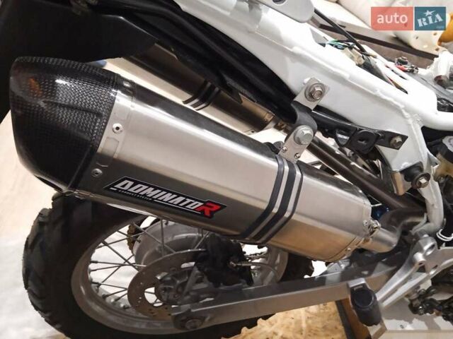 Синий Сузуки DR 800, объемом двигателя 0.78 л и пробегом 1 тыс. км за 4000 $, фото 5 на Automoto.ua