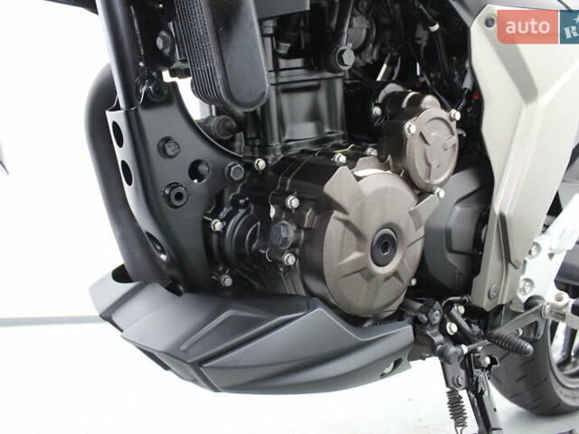 Черный Сузуки Gixxer 150, объемом двигателя 0.25 л и пробегом 20 тыс. км за 3100 $, фото 22 на Automoto.ua