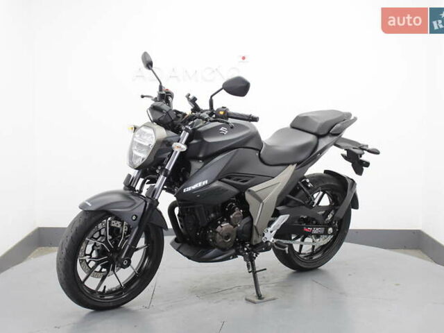 Черный Сузуки Gixxer 150, объемом двигателя 0.25 л и пробегом 20 тыс. км за 3100 $, фото 2 на Automoto.ua