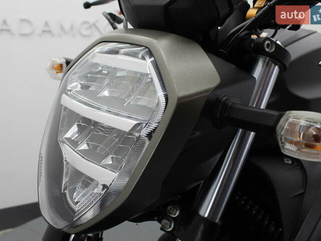 Черный Сузуки Gixxer 150, объемом двигателя 0.25 л и пробегом 20 тыс. км за 3100 $, фото 19 на Automoto.ua