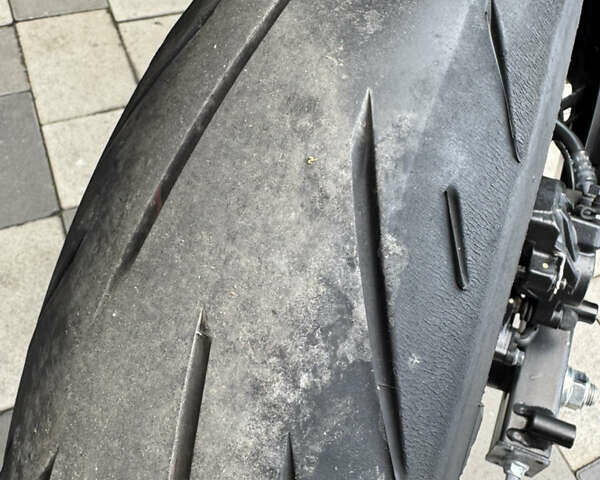 Синий Сузуки Gixxer 250, объемом двигателя 0.25 л и пробегом 8 тыс. км за 3500 $, фото 8 на Automoto.ua