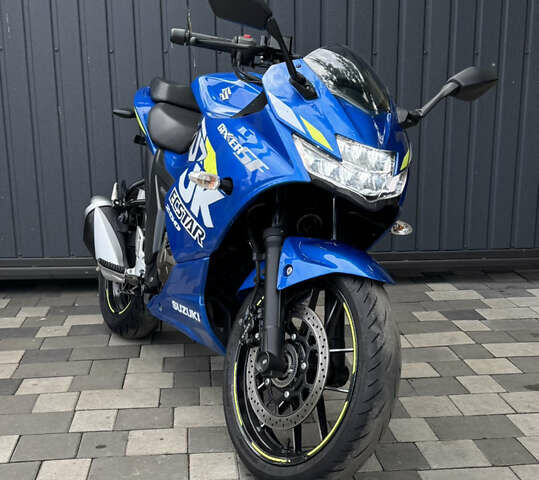 Синий Сузуки Gixxer 250, объемом двигателя 0.25 л и пробегом 8 тыс. км за 3500 $, фото 5 на Automoto.ua