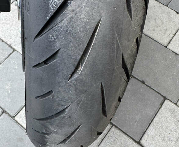 Синий Сузуки Gixxer 250, объемом двигателя 0.25 л и пробегом 8 тыс. км за 3500 $, фото 11 на Automoto.ua