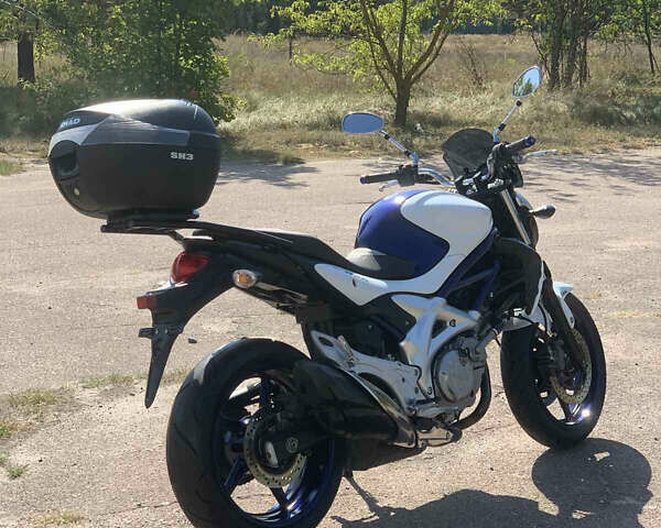 Сузуки Gladius 400, объемом двигателя 0 л и пробегом 34 тыс. км за 3800 $, фото 6 на Automoto.ua