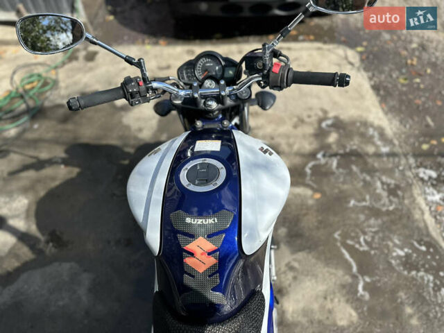 Сузуки Gladius 400, объемом двигателя 0.4 л и пробегом 43 тыс. км за 3700 $, фото 7 на Automoto.ua