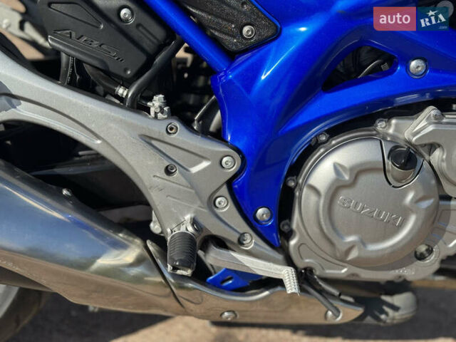 Сузуки Gladius 400, объемом двигателя 0 л и пробегом 21 тыс. км за 4200 $, фото 15 на Automoto.ua