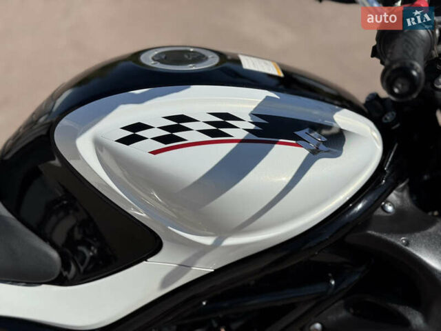 Сузукі Gladius 400, об'ємом двигуна 0 л та пробігом 22 тис. км за 3800 $, фото 11 на Automoto.ua