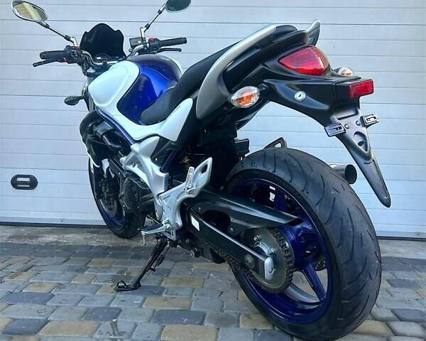 Сузуки Gladius 400, объемом двигателя 0 л и пробегом 39 тыс. км за 4100 $, фото 4 на Automoto.ua