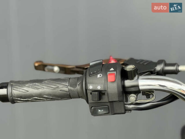 Серый Сузуки Gladius 400, объемом двигателя 0.4 л и пробегом 16 тыс. км за 4000 $, фото 12 на Automoto.ua