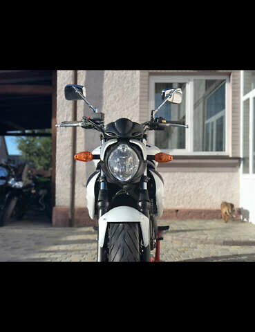 Синий Сузуки Gladius 400, объемом двигателя 0.4 л и пробегом 16 тыс. км за 3800 $, фото 4 на Automoto.ua