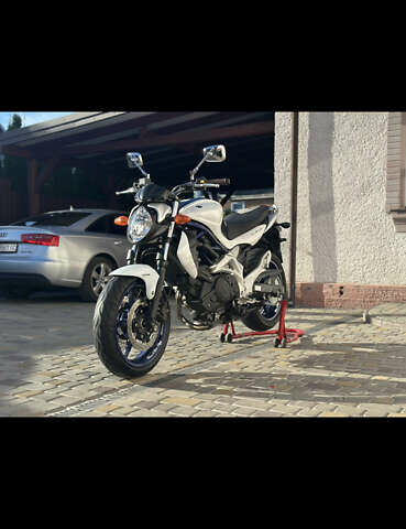 Синий Сузуки Gladius 400, объемом двигателя 0.4 л и пробегом 16 тыс. км за 3800 $, фото 6 на Automoto.ua