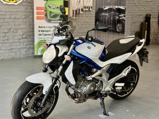 Сузукі Gladius 650, об'ємом двигуна 0.65 л та пробігом 0 тис. км за 4400 $, фото 2 на Automoto.ua
