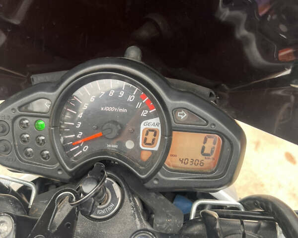 Синий Сузуки Gladius 650, объемом двигателя 0.65 л и пробегом 40 тыс. км за 5000 $, фото 7 на Automoto.ua