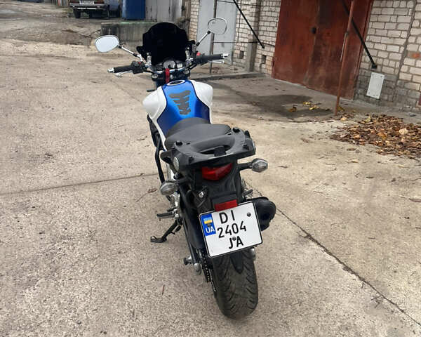 Синий Сузуки Gladius 650, объемом двигателя 0.65 л и пробегом 40 тыс. км за 5000 $, фото 2 на Automoto.ua