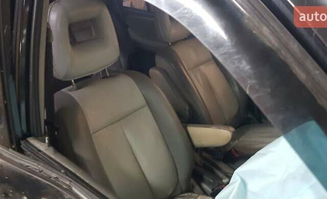 Черный Сузуки Grand Vitara XL7, объемом двигателя 0 л и пробегом 180 тыс. км за 2500 $, фото 6 на Automoto.ua