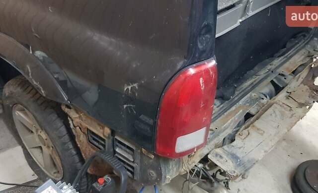 Черный Сузуки Grand Vitara XL7, объемом двигателя 0 л и пробегом 180 тыс. км за 2500 $, фото 13 на Automoto.ua