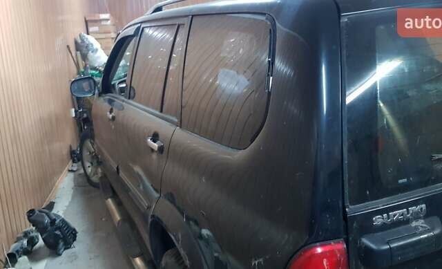 Черный Сузуки Grand Vitara XL7, объемом двигателя 0 л и пробегом 180 тыс. км за 2500 $, фото 1 на Automoto.ua