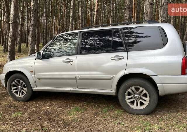 Сірий Сузукі Grand Vitara XL7, об'ємом двигуна 0 л та пробігом 247 тис. км за 5500 $, фото 5 на Automoto.ua