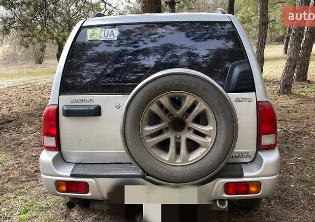 Сірий Сузукі Grand Vitara XL7, об'ємом двигуна 0 л та пробігом 247 тис. км за 5500 $, фото 4 на Automoto.ua
