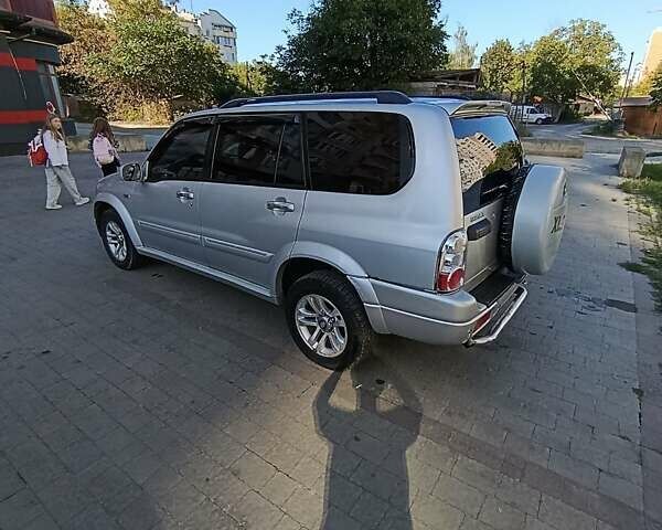 Сірий Сузукі Grand Vitara XL7, об'ємом двигуна 2.7 л та пробігом 325 тис. км за 6250 $, фото 1 на Automoto.ua