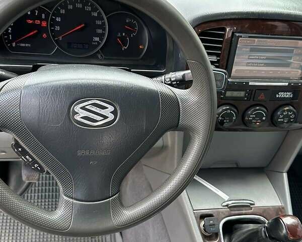 Синий Сузуки Grand Vitara XL7, объемом двигателя 2.7 л и пробегом 209 тыс. км за 6000 $, фото 17 на Automoto.ua