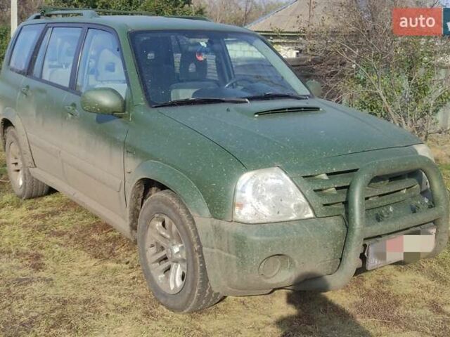 Зеленый Сузуки Grand Vitara XL7, объемом двигателя 2 л и пробегом 320 тыс. км за 3500 $, фото 3 на Automoto.ua